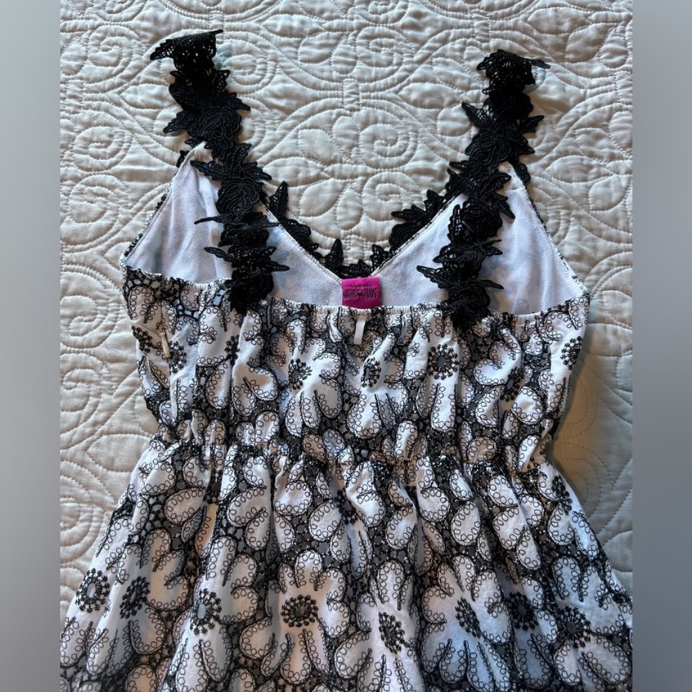 Dress Save Queen👗size medium.